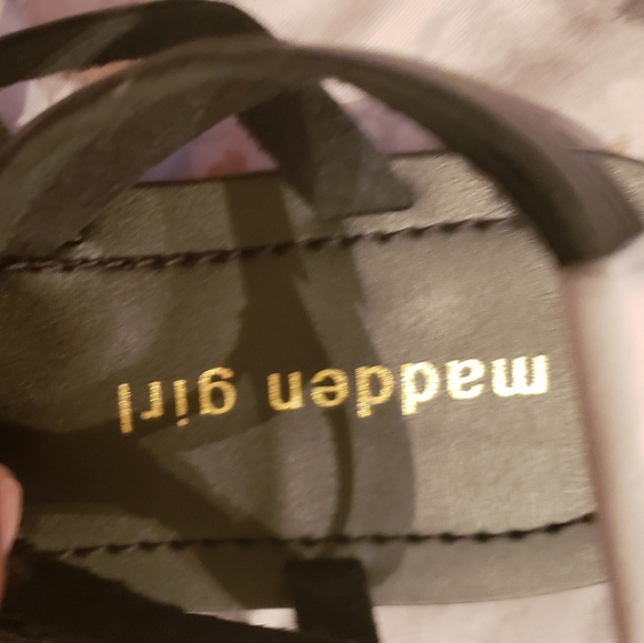 ๐๐๐Sandals๐๐๐ - Picture 4 of 5